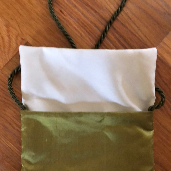 Metallic Green Jewelry Pouch with Roped Strap - Picture 4 of 6